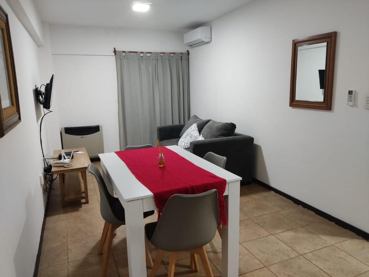 Dpto Temporal Azhares Juan Bautista Alberdi 187 Octavo Piso B San Salvador de Jujuy